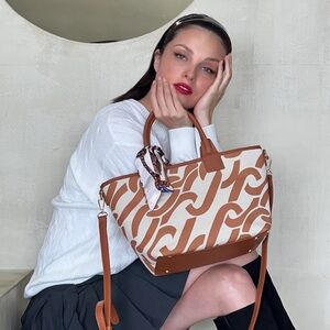👜 Brown & Cream Pattern Tote Crossbody Bag – Boutique Style
